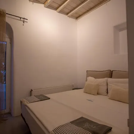 Flaskos Village Villa