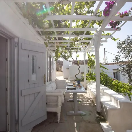 Flaskos Village וילה