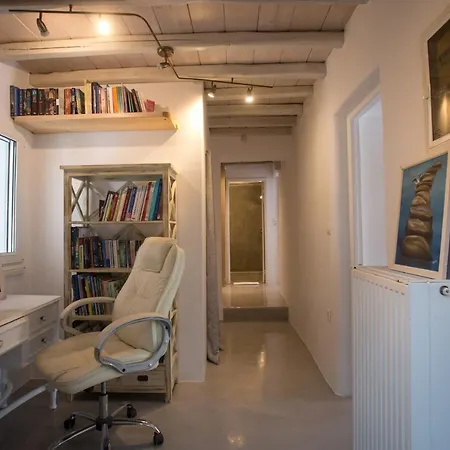 Flaskos Village וילה