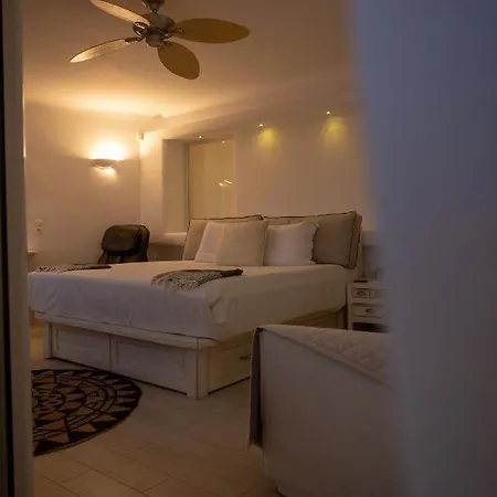 Flaskos Village * Фанари